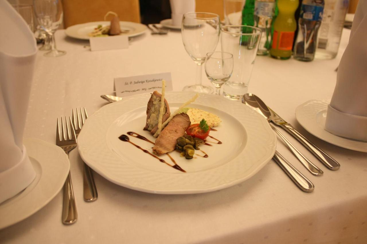 Hotel Gniecki Gdansk Przejazdowo Ngoại thất bức ảnh