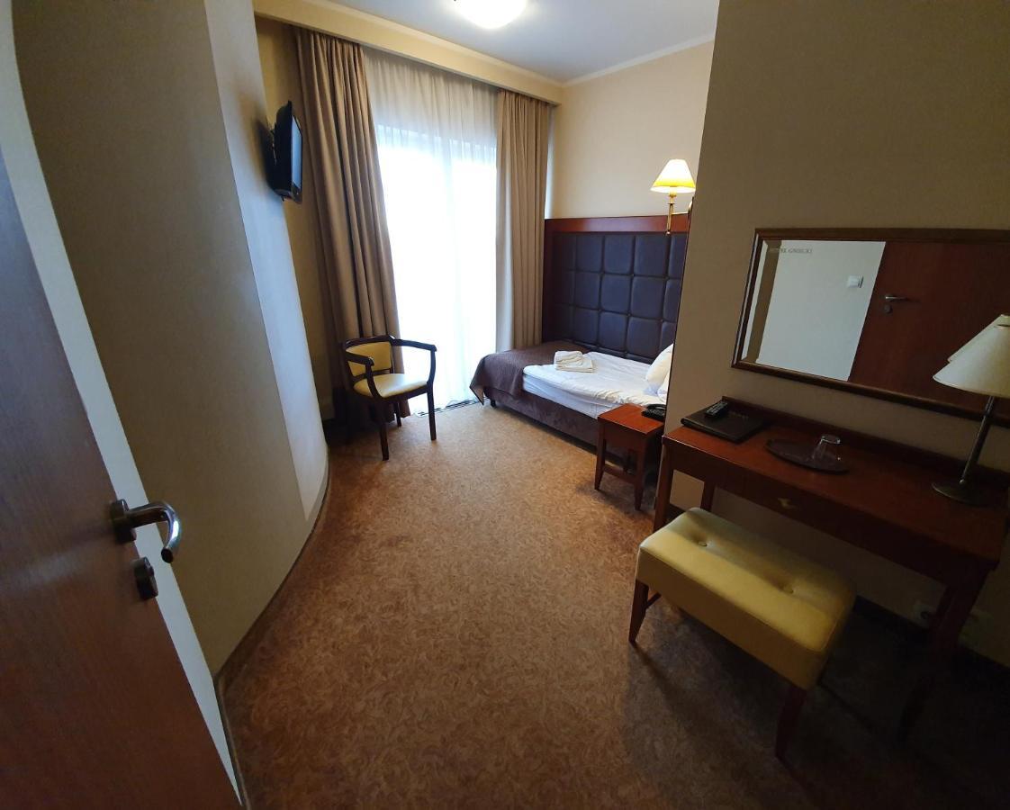 Hotel Gniecki Gdansk Przejazdowo Ngoại thất bức ảnh
